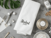 Personliga studentpresenter 2026 – presenter med namn | Brodyr & Design