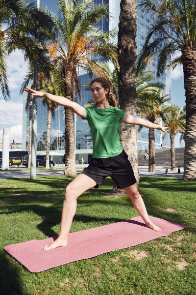 Zoom bild av Basic Active-T Women
